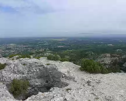 008 Au sommet du Mont Gaussier. Vue sur Saint-Rémy-de-Provence.